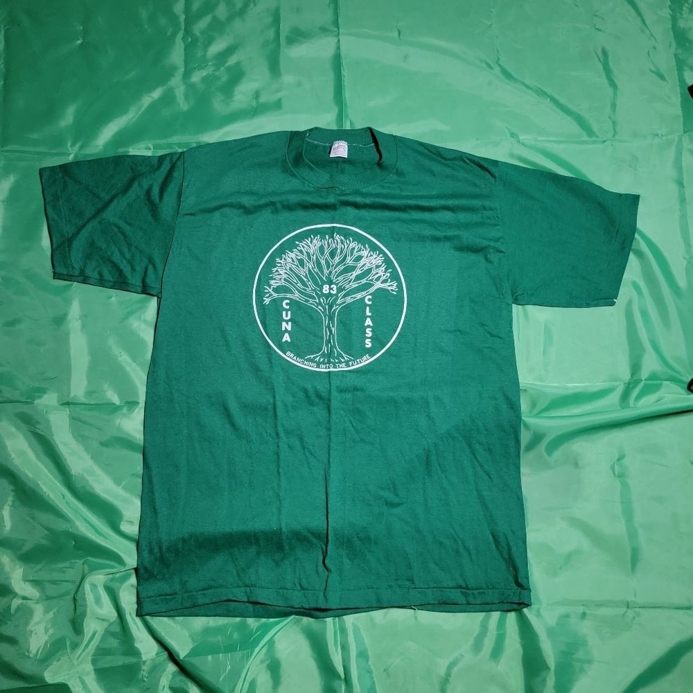 83 Vintage CUNA Tree of Life shirt sz XL